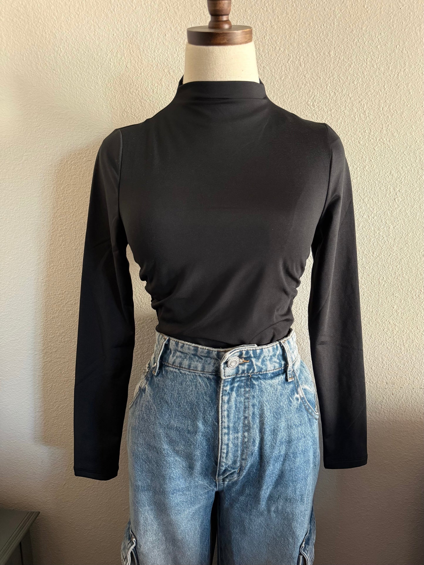 Black Rouched Long Sleeve