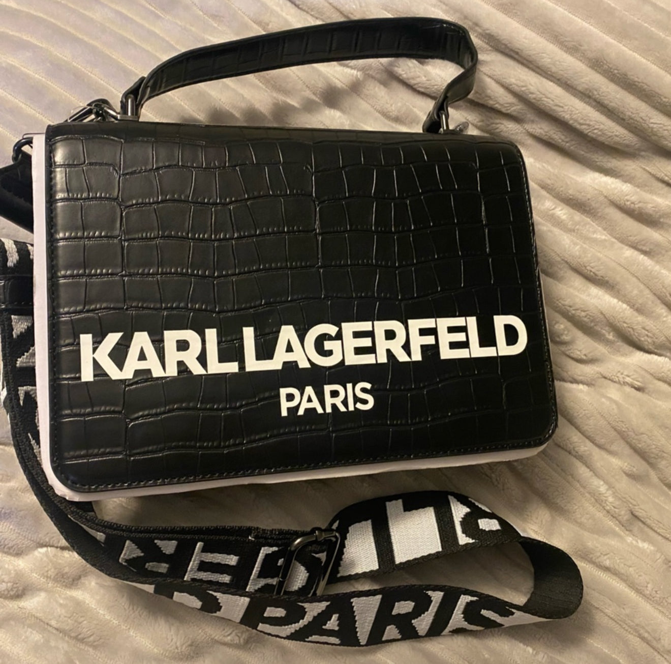Karl Lagerfeld Purse