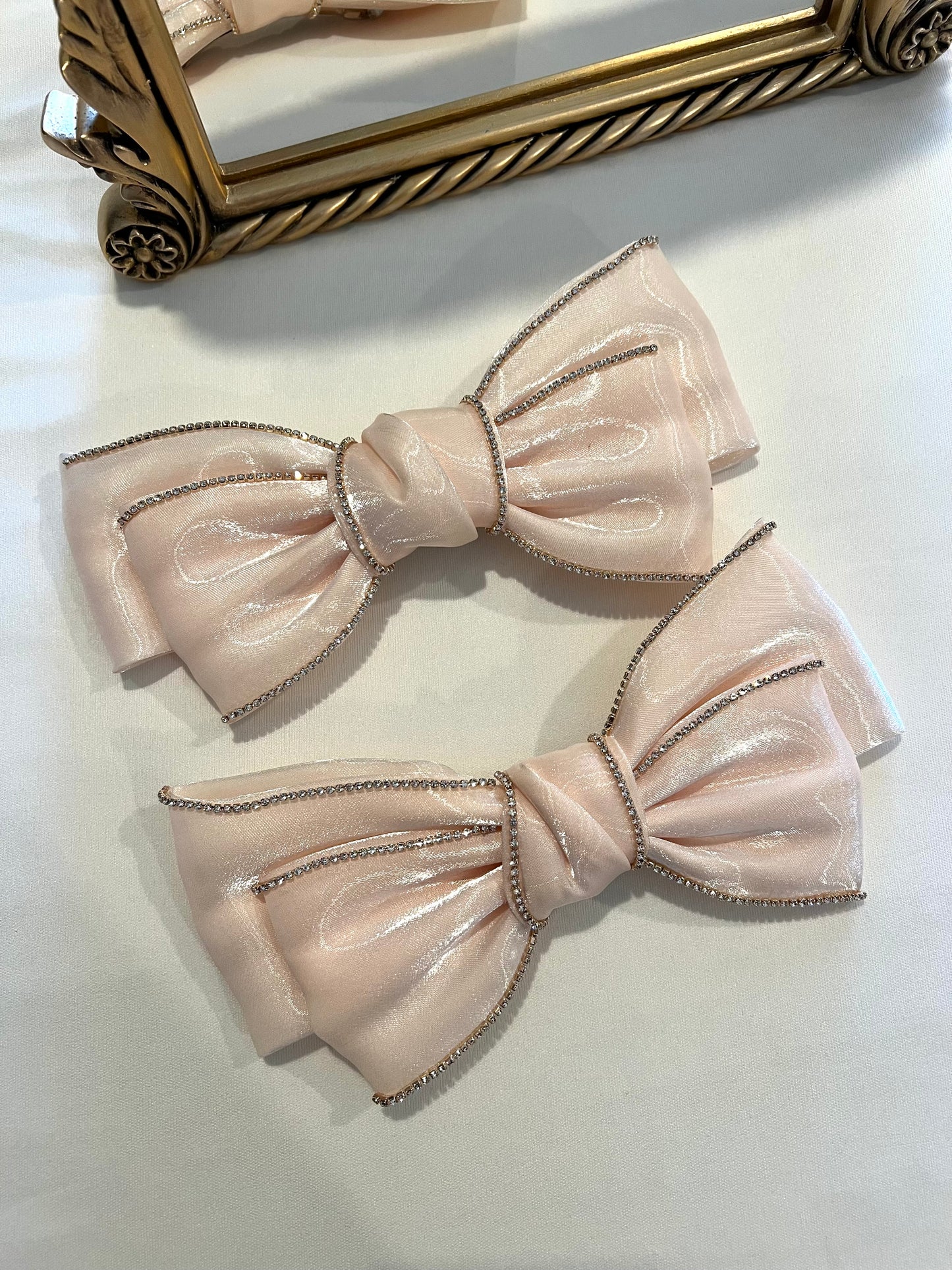 Light Pink “ IT GIRL” bows