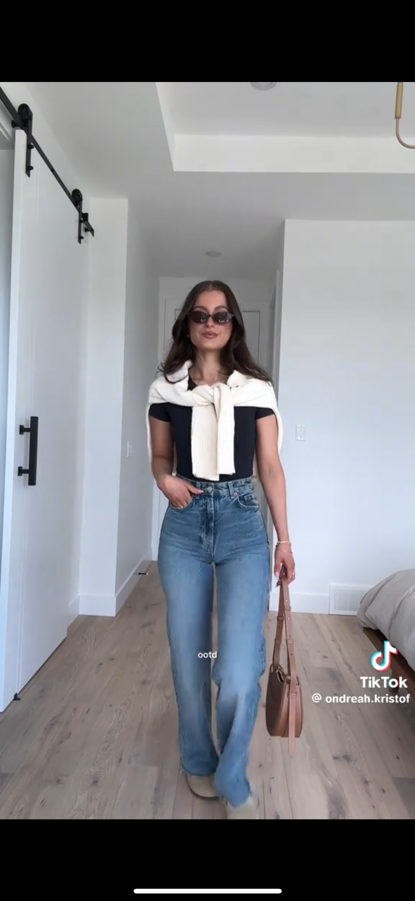Pull and Bear Straigt High Rise Jeans